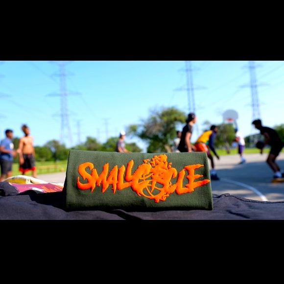 Professional Custom Apparel Services - Toronto, On - Picture 1 of 17